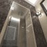Elegantná kúpeľňa OLD ENGLAND - Pohľad ku stropu sprchového kútu